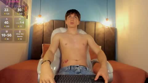 Oscar online show from 11/08/25, 04:34