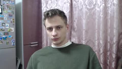 Snapshot of oscar_sssky chatting on 12/13/25, 10:04 Oscar online show from 12/13/25, 10:04