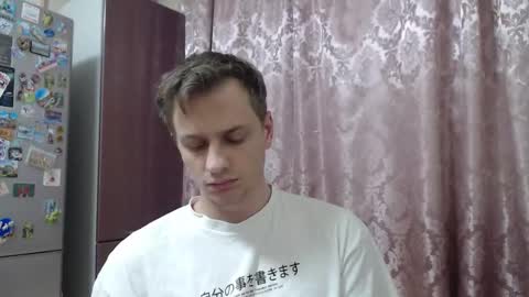Snapshot of oscar_sssky chatting on 12/23/25, 05:16 Oscar online show from 12/23/25, 05:16
