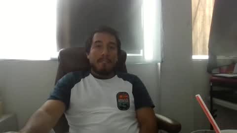 Snapshot of oscaryn_martell chatting on 03/06/25, 11:58 oscaryn_martell online show from 03/06/25, 11:58