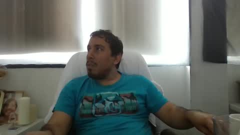 Snapshot of oscaryn_martell chatting on 10/26/25, 01:50 oscaryn_martell online show from 10/26/25, 01:50