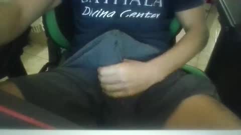 Snapshot of oshaka chatting on 02/28/26, 01:12 HappyGrower online show from 02/28/26, 01:12