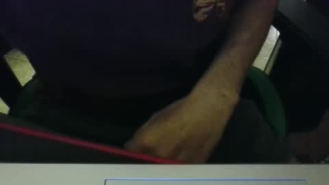 Snapshot of oshaka chatting on 03/17/26, 03:37 HappyGrower online show from 03/17/26, 03:37