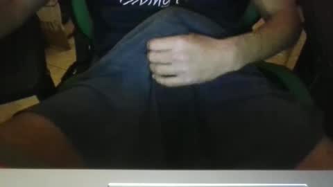 Snapshot of oshaka chatting on 03/21/26, 07:06 HappyGrower online show from 03/21/26, 07:06