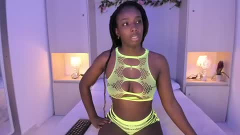 Snapshot of oshun_444 chatting on 06/13/26, 12:14 oshun_444 online show from 06/13/26, 12:14