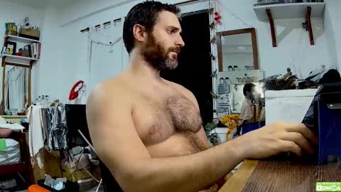 Snapshot of osito_blanco chatting on 02/17/26, 06:10 Osito Blanco online show from 02/17/26, 06:10