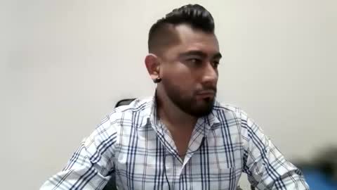 Snapshot of oskregal chatting on 03/19/26, 07:40 oskregal online show from 03/19/26, 07:40