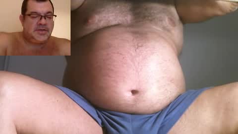 Snapshot of osolicencioso chatting on 03/16/26, 03:45 Oso Licencioso online show from 03/16/26, 03:45