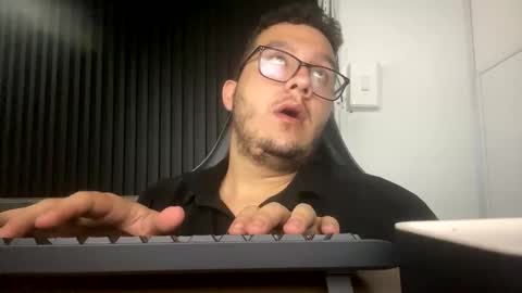 juan online show from 09/30/25, 05:12