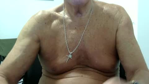 Ossi online show from 06/18/26, 02:54