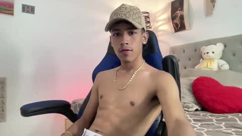 ostin 18hot online show from 11/20/25, 05:40