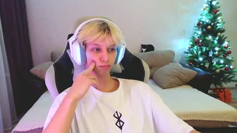 Ostin online show from 01/05/25, 03:34