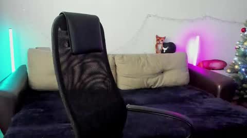 Ostin online show from 12/19/25, 05:14