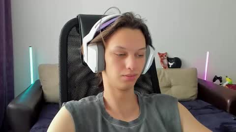 Snapshot of ostin_meoww chatting on 02/27/26, 05:29 Ostin online show from 02/27/26, 05:29