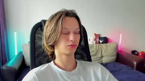 Ostin online show from 05/10/26, 07:24