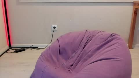 Otis online show from 05/19/26, 06:14