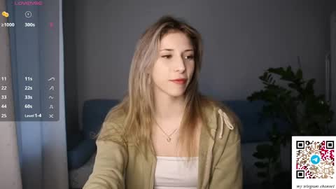 Snapshot of ottiliebolyard chatting on 04/16/26, 04:08 Anne online show from 04/16/26, 04:08