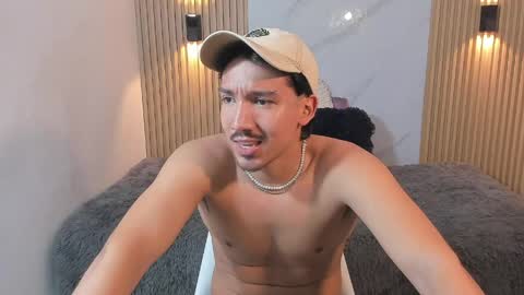 Otto Andrew online show from 04/30/26, 03:46
