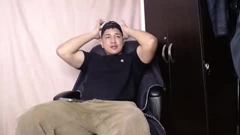 otto_stud online show from 06/01/26, 04:03
