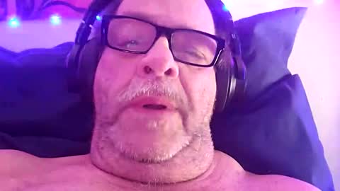 ou8124824 online show from 12/21/25, 12:01