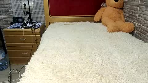 Snapshot of oumaimasoufaine66 chatting on 10/10/25, 11:59 oumaimasoufaine66 online show from 10/10/25, 11:59