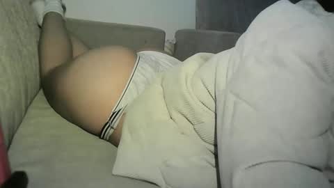 Snapshot of oumaimasoufaine66 chatting on 12/02/25, 05:08 oumaimasoufaine66 online show from 12/02/25, 05:08