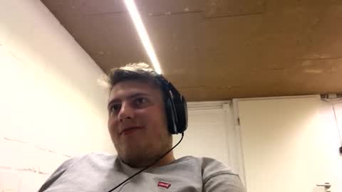 outflayd online show from 10/20/25, 10:10