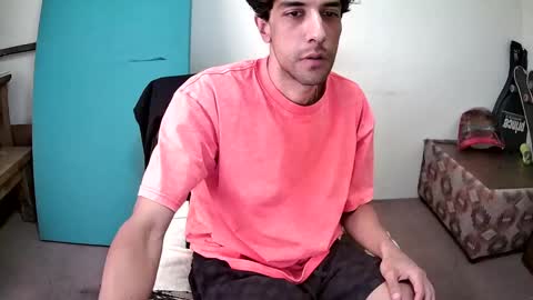 Snapshot of outtamatik chatting on 12/21/24, 11:13 G online show from 12/21/24, 11:13