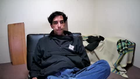 Snapshot of outtamatik chatting on 12/25/24, 08:29 G online show from 12/25/24, 08:29