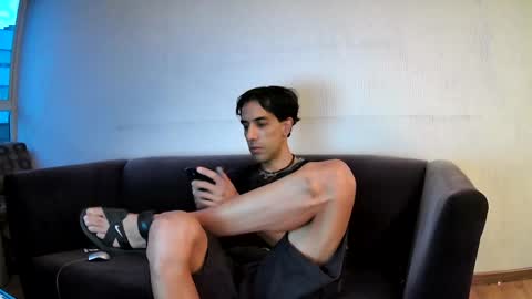 Snapshot of outtamatik chatting on 09/09/25, 12:54 G online show from 09/09/25, 12:54