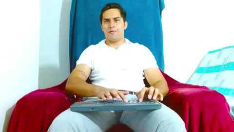 Ovadyah online show from 12/15/25, 03:55