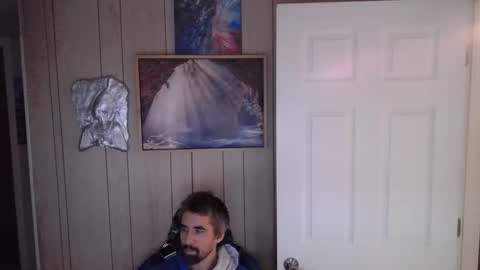 Snapshot of overloadedit chatting on 12/08/24, 03:13 WhiteDaddyCream online show from 12/08/24, 03:13