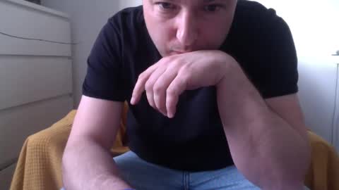 Snapshot of ovid231 chatting on 03/22/26, 03:26 92 online show from 03/22/26, 03:26