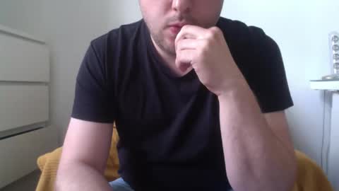 Snapshot of ovid231 chatting on 04/19/26, 09:52 92 online show from 04/19/26, 09:52