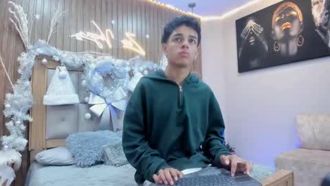 Owen Johnson online show from 12/22/25, 12:35