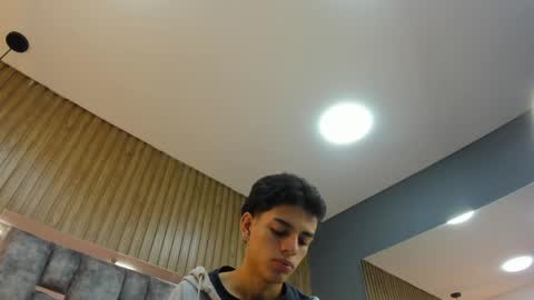 Snapshot of owen__johnson chatting on 04/19/26, 11:42 Owen Johnson online show from 04/19/26, 11:42