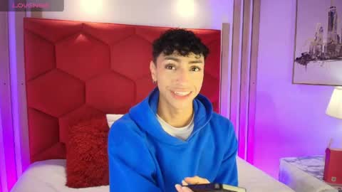 Owen online show from 05/05/26, 03:03