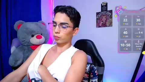 Snapshot of owenblue__ chatting on 06/20/26, 07:00 Owen Independent model online show from 06/20/26, 07:00