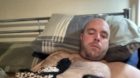 Snapshot of owenfn2 chatting on 04/30/26, 06:20 Owen2022 online show from 04/30/26, 06:20