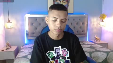 Snapshot of owenstone chatting on 12/30/24, 08:47 OWEN online show from 12/30/24, 08:47