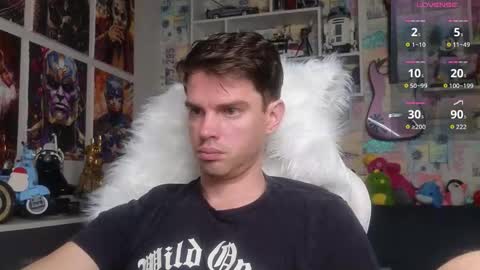 Snapshot of oxmikexo chatting on 02/28/26, 02:18 Mike online show from 02/28/26, 02:18