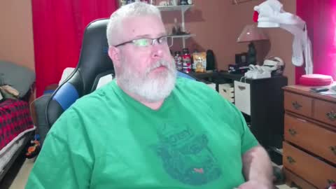 Snapshot of oxstorm chatting on 01/10/25, 08:04 Oxstorm online show from 01/10/25, 08:04