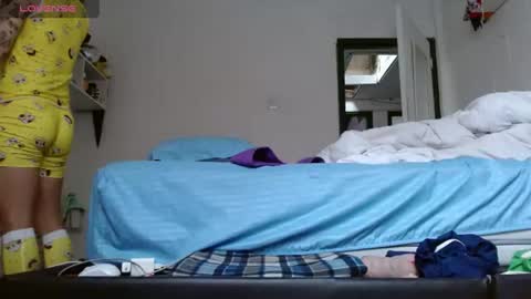 Snapshot of oxxy_jean chatting on 06/29/26, 01:11 Jeannifer online show from 06/29/26, 01:11