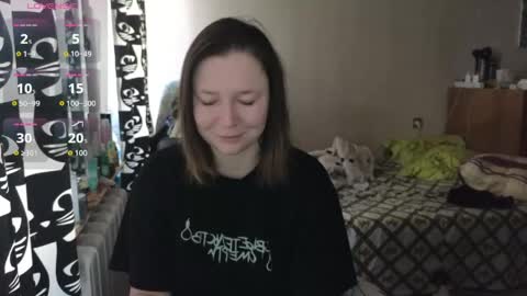 Snapshot of ozalin chatting on 04/16/26, 10:16 ozalin online show from 04/16/26, 10:16