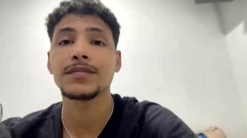 Snapshot of ozaru__ chatting on 12/14/25, 10:09 ozaru__ online show from 12/14/25, 10:09