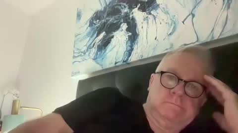 Snapshot of ozhairybearxxxx chatting on 12/21/24, 12:49 ozhairybearxxxx online show from 12/21/24, 12:49