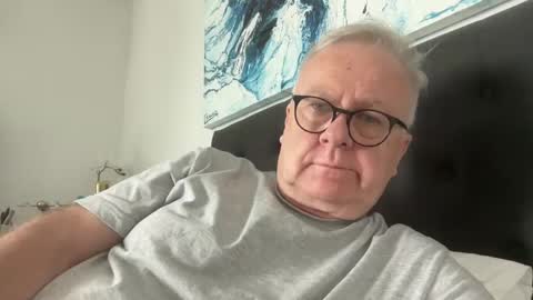 Snapshot of ozhairybearxxxx chatting on 01/23/25, 05:56 ozhairybearxxxx online show from 01/23/25, 05:56