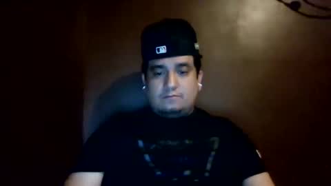 Snapshot of ozlo chatting on 10/17/25, 08:33 ozlo online show from 10/17/25, 08:33