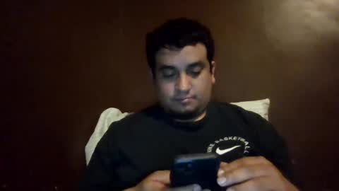 Snapshot of ozlo chatting on 11/13/25, 08:52 ozlo online show from 11/13/25, 08:52