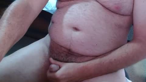 Snapshot of ozzieozzieoi chatting on 01/07/25, 02:20 HairyolOz online show from 01/07/25, 02:20